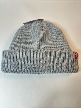 NEW LEVI STRAUSS RIBBED ROLL CROP BEANIE HAT LIGHT GREY